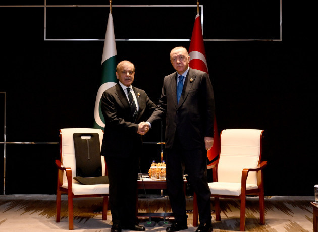 Cumhurbaşkanı Erdoğan, Pakistan Başbakanı ile görüştü