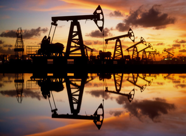 ABD'nin ticari ham petrol stokları 900 bin varil azaldı