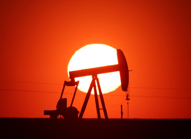 Petrol fiyatları uçuyor: Son 4 yılın zirvesine çıktı