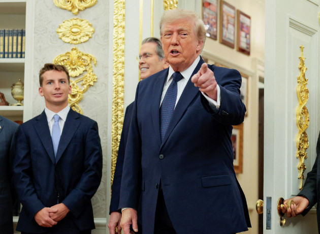 Trump, New York Borsası ve Nasdaq açılış zilini çaldı: “Trump Hesapları” programı tanıtıldı