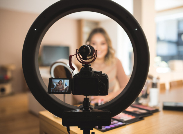 İşsizler rotayı sosyal medyaya çevirdi: TikTok ve YouTube yeni kariyer kapısı oldu