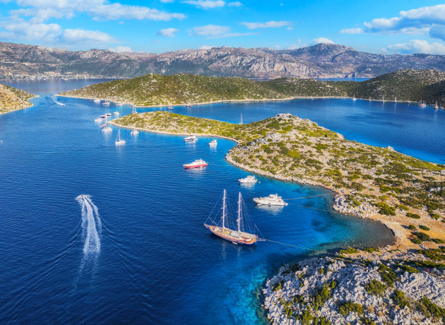 FT analiz etti: Savaş Türkiye'de turizmi vurdu, birçok yerde otel fiyatları düşüyor