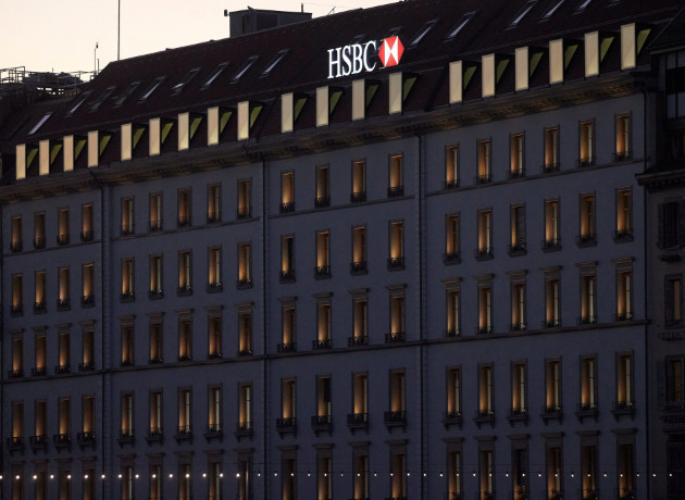 Tersine yeniden yapılanma: Dev banka onlarca üst düzey bankacıyı işten çıkarıldı