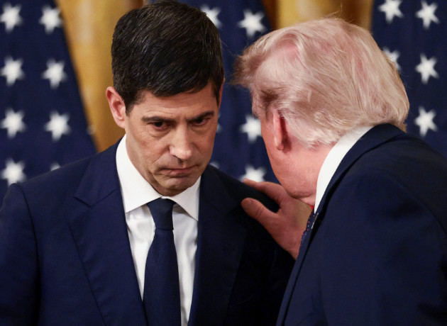 CNBC analiz etti: Fed, Jackson Hole'de şahinleşti, Warsh ve Trump ayrışıyor mu?