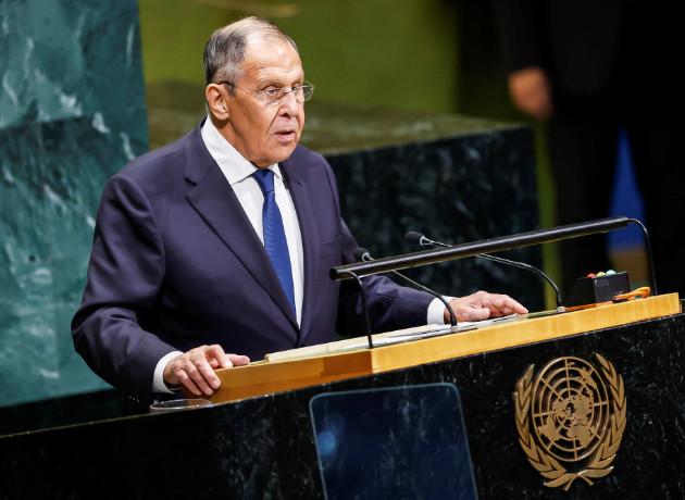 Lavrov CNBC-e’nin sorularını yanıtladı: Türkiye’den S-400 transfer talebi gelirse değerlendiririz