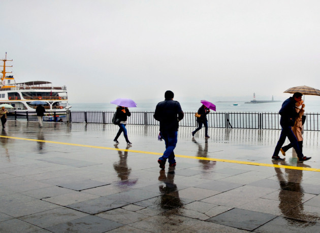 İstanbul'da eğitime bir gün ara verildi: Valilikten peş peşe tedbirler