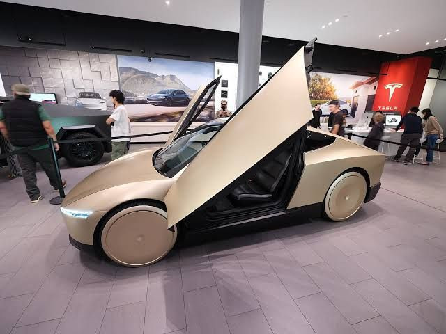 Tesla'dan sürücüsüz taksi hamlesi: Cybercab için tarih belli oldu - Resim: 5