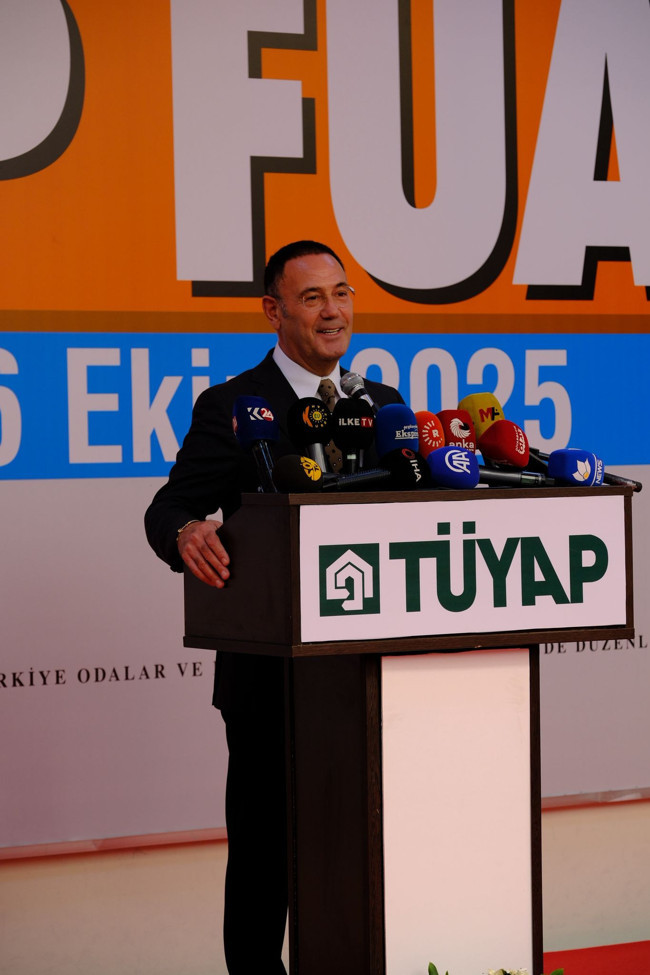 Diyarbakır’da Kitap Şöleni Başladı: Diyarbakır Kitap Fuarı Kapılarını Ziyaretçilere Açtı - Resim : 2
