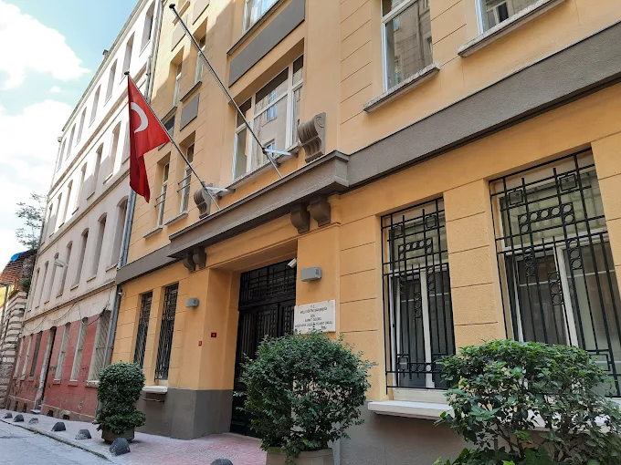 Türkiye'de yabancı liselerin kayıt fiyatları belli oldu: 1,7 milyon liraya kadar çıkıyor - Resim: 3