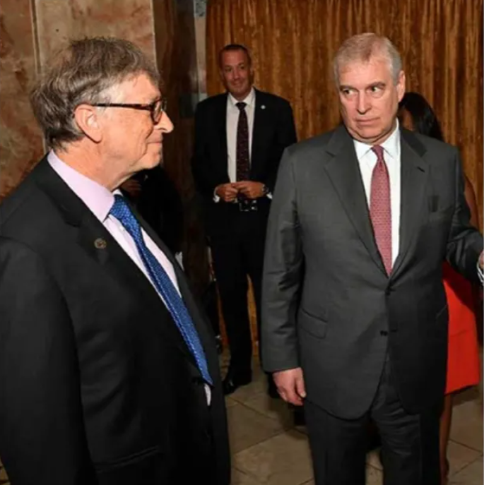 Epstein arşivinden yeni kareler ortaya çıktı: Donald Trump, Bill Gates, Bill Clinton… - Resim: 5