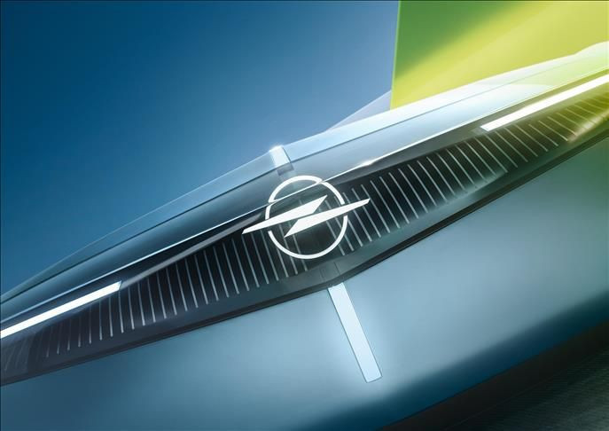 Opel STX Concept’in ilk detaylarını açıkladı: Aerodinamik gövde, elektrikli altyapı - Resim: 2