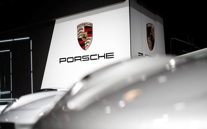 Porsche elektriklide geri adım attı: Benzinli Macan 2028'de dönüyor - Resim: 3