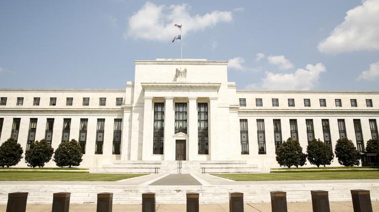 Fed tutanakları: Enflasyonda yeniden bir canlanma görülürse faizler artırılmalı