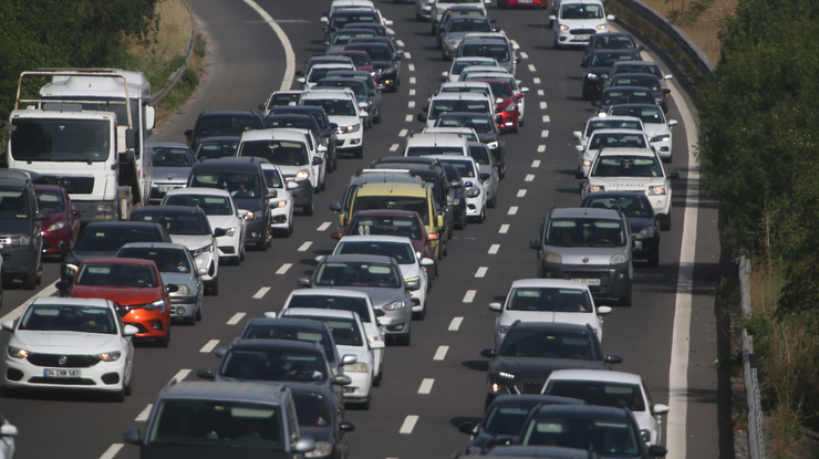 Trafiğe kaydı yapılan taşıt sayısı ocak ayında yüzde 22 azaldı