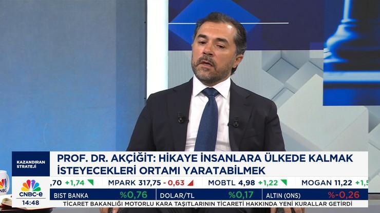 Prof. Dr. Ufuk Akçiğit: Türkiye arabayı artık ikinci vitese geçirmeye çalışmalı