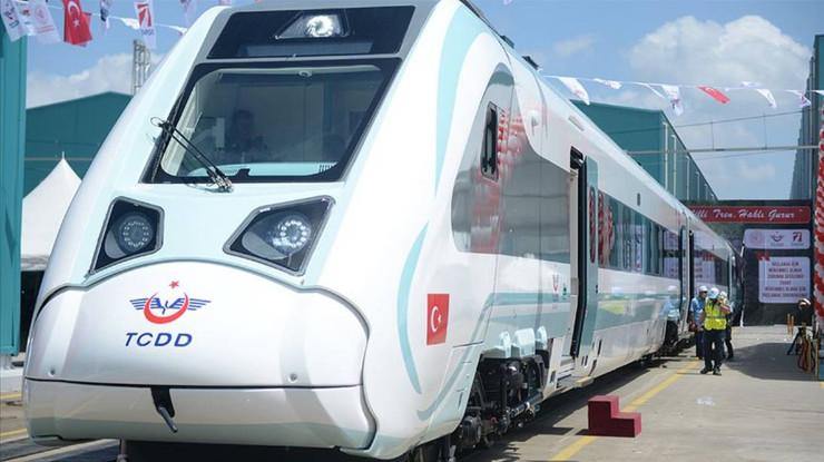 Milli Hızlı Tren'in ilk testi 2025'te yapılacak