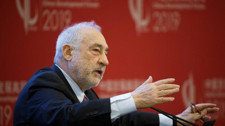 Nobel ödüllü Stiglitz'ten Fed eleştirisi: Faizleri çok fazla ve hızlı artırdı