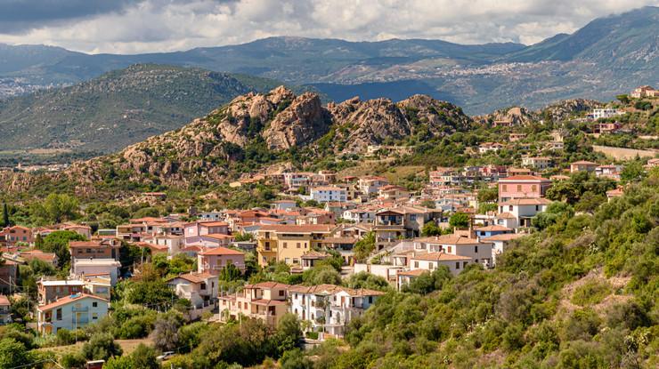 İnsanların neredeyse 100 yaşına kadar yaşadığı İtalyan adası