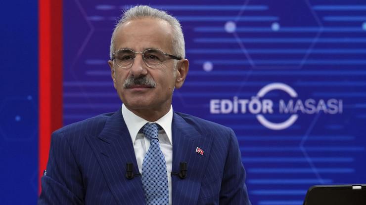 Uraloğlu: Türkiye'de çağrı cihazları özelinde bir risk yok