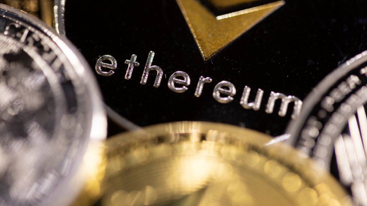 Trump'ların kripto girişimi Ethereum kurucu ortağını endişelendirdi