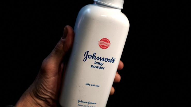 Johnson & Johnson, talk pudrası davalarında 10 milyar dolarlık tazminat ödemeleri için iflas başvurusu yapıyor