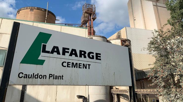Fransız çimento devi Lafarge, terör örgütünü finanse etme iddiasıyla yargılanacak