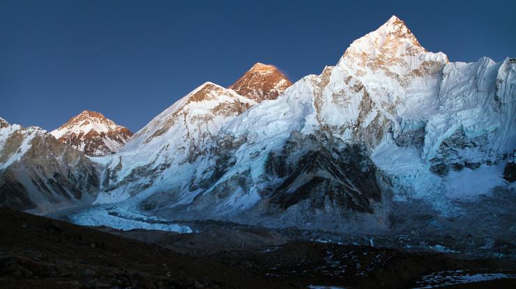 Everest Dağı her yıl biraz daha yükseliyor