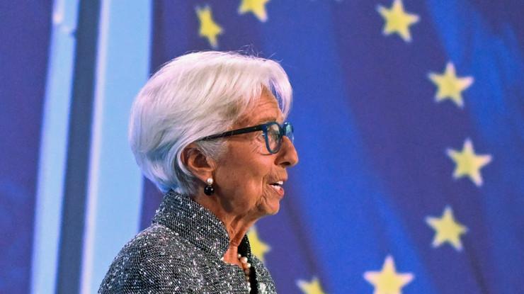 ECB/Lagarde: Enflasyonun 2025'te yüzde 2 hedefine ulaştığını görmek istiyorum