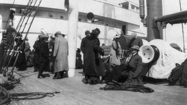 Titanic'in kahramanına verilen altın saat rekor fiyata satıldı