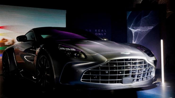 İngiliz lüksü Aston Martin nakit arayışında