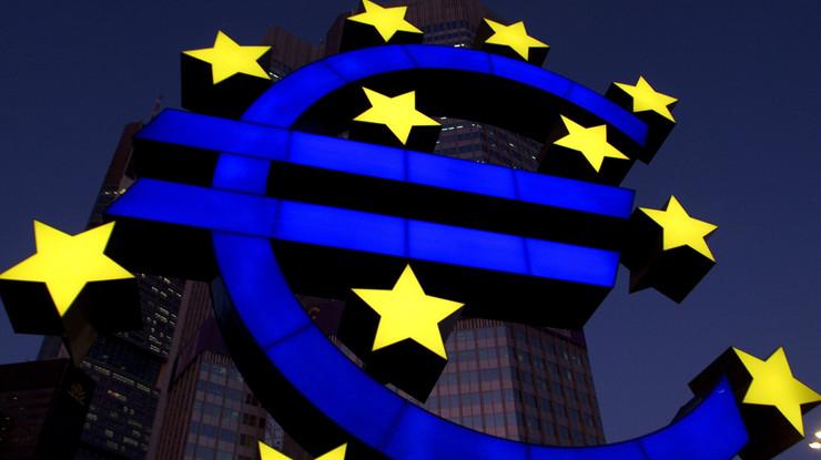 Euro Bölgesi'nde ticari faaliyetlerde düşüş aralıkta hafifledi