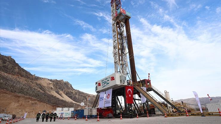 Bakan Bayraktar: Gabar'da üretim 70 bin varili aştı, ekonomiye 2 milyar dolarlık katkı sağlıyor