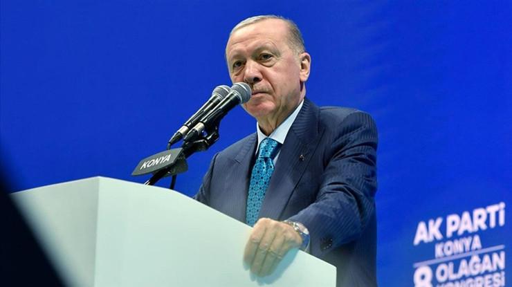 Cumhurbaşkanı Erdoğan yılın ikinci yarısını işaret etti: Kalkınma programlarından taviz vermiyoruz, enflasyon düşüşü etkisini gösterecek