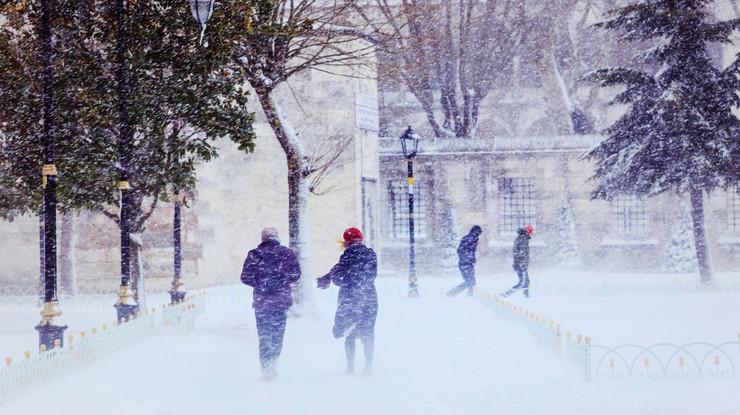 İstanbul'da yarın okullar tatil edildi