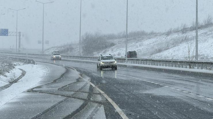 İstanbul'da trafik kilitlendi: Yoğunluk yüzde 83'e çıktı