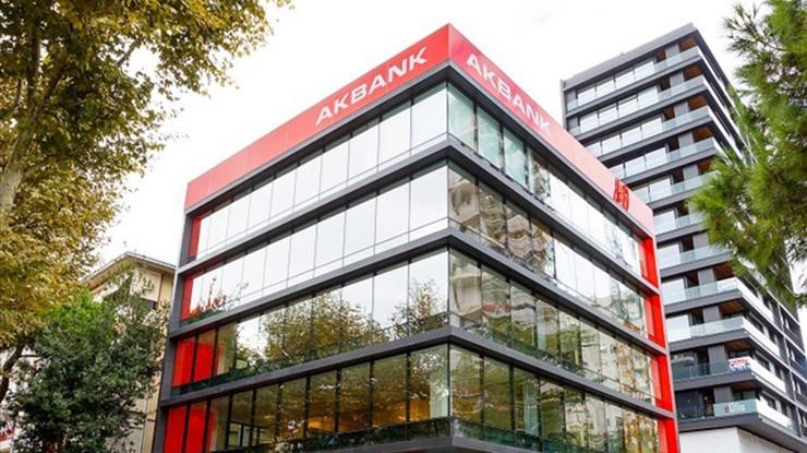 Akbank 3,5 milyar TL'lik takipteki alacağını sattı