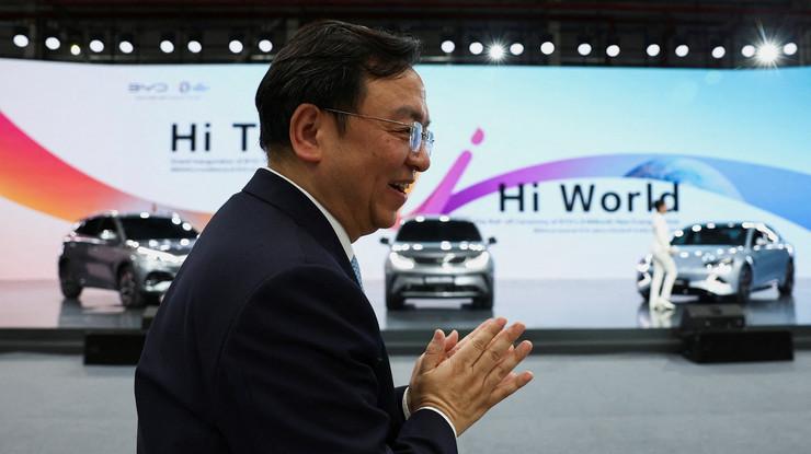 BYD CEO’su Wang: Çin'in elektrikli araçları rakiplerinden 5 yıl önde