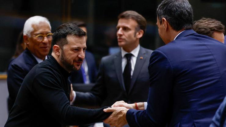 AB liderleri, milyarlarca euroluk savunma harcaması konusunda anlaştı