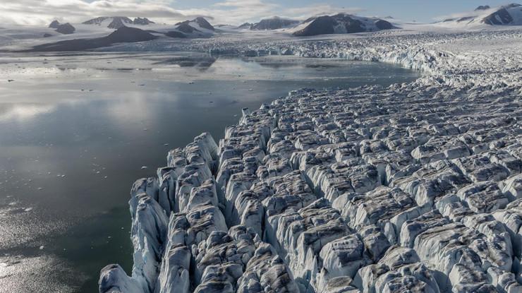 Türk şirketlere Svalbard’da ticaret, madencilik ve denizcilik izni