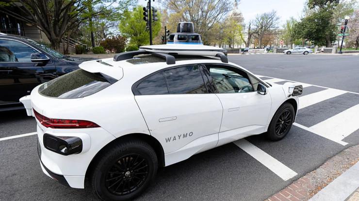 Alphabet'in şirketi Waymo ve Toyota'dan Tesla'ya yanıt gibi işbirliği: Robotaksi teknolojileri kişisel araçlara entegre edilecek
