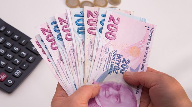 4 aylık enflasyon farkı netleşti: Memur ve emekliler ne kadar zam alacak?
