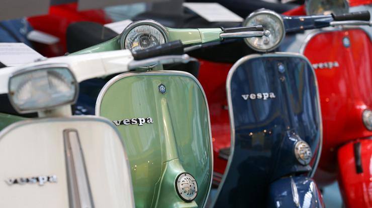 Vespa üreticisi Piaggio'nun geliri düştü: İlk çeyrekte satışlar geriledi, hisseler dört yılın en düşük seviyesinde