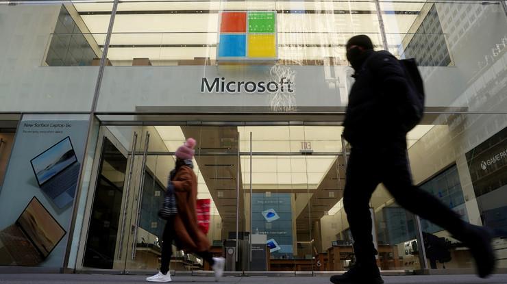 Apple ve Google’a rest: Microsoft, geliştirici ücretini sıfırladı