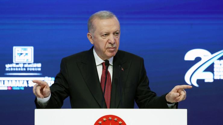 Cumhurbaşkanı Erdoğan: Faize dayalı bir ekonomik sistemi meşru göremeyiz