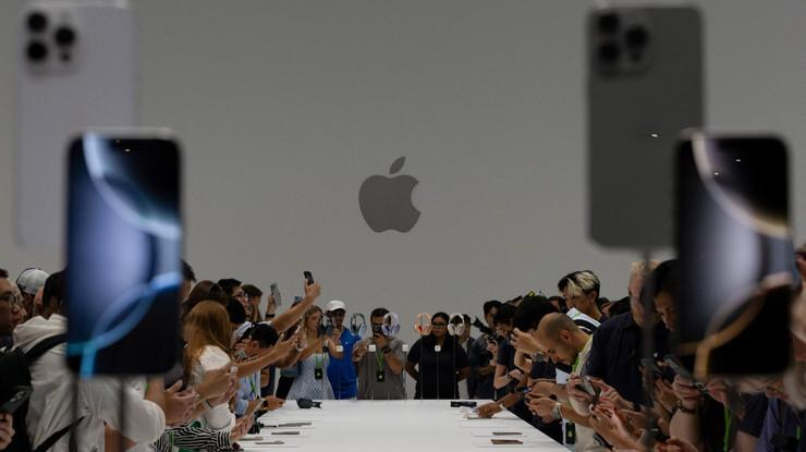 iPhone'larda tarihi değişim: IOS 26'da hangi özellikler olacak, hangi modeller güncelleme alacak?