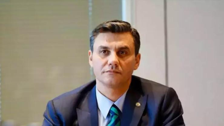 Manisa Büyükşehir Belediye Başkanı Ferdi Zeyrek hayatını kaybetti