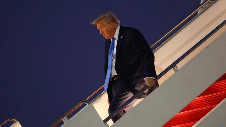 Trump ailesi kriptodan çıkıyor mu? Hisselerde satışlar var