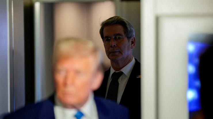 Trump’tan Fed’e sert mesaj: Faiz indirmeyecek birini atamam