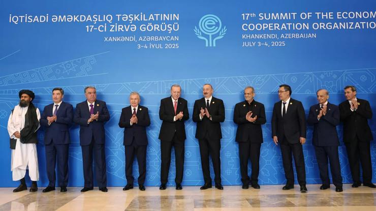 Cumhurbaşkanı Erdoğan, Ekonomik İşbirliği Teşkilatı Zirvesi için Azerbaycan’da