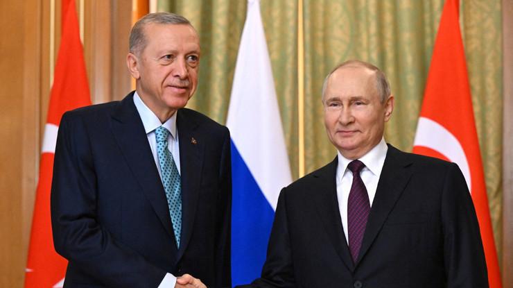 Erdoğan, Putin ile telefonda görüştü